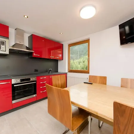 Chasa Sulai Apartment