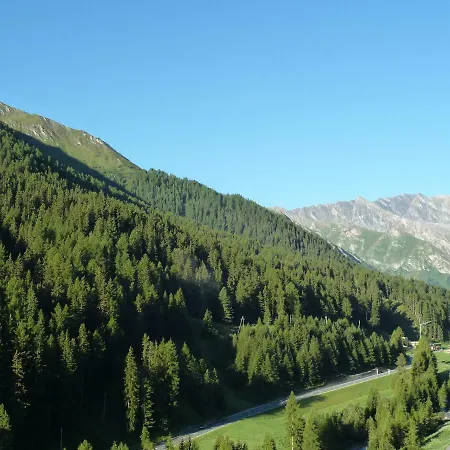 Lägenhet Chasa Sulai *