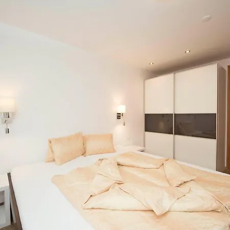 Апартаменты Chasa Sulai Замнаун